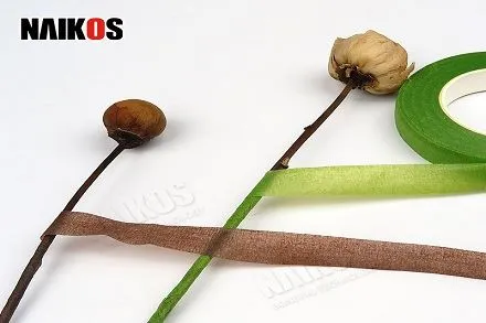 Värviline lillelint on ideaalne valik väikeste lilleseadete hoidmiseks